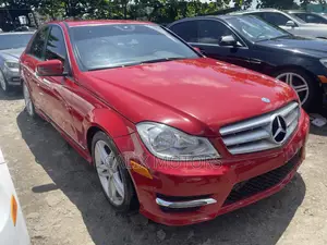 Mercedes-Benz C300 2013 Red