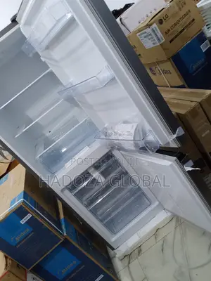 The Hisense REF 225L Fast Cooling Bottom Mount Freezer