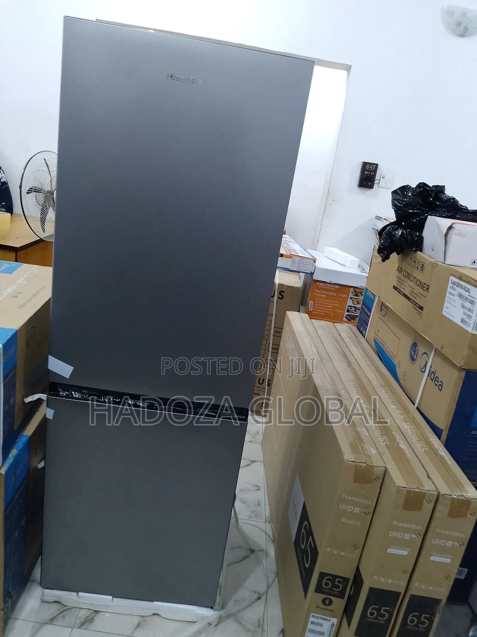 The Hisense Cooling 225L Bottom Freezer - Brand New