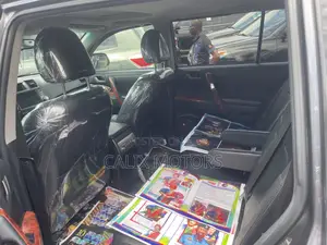 Toyota Highlander 2012 Gray