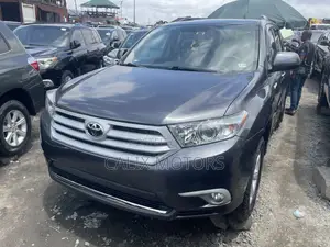 Toyota Highlander 2012 Gray