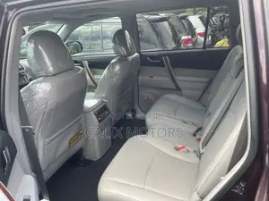 Toyota Highlander 2013 Red