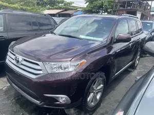 Toyota Highlander 2013 Red