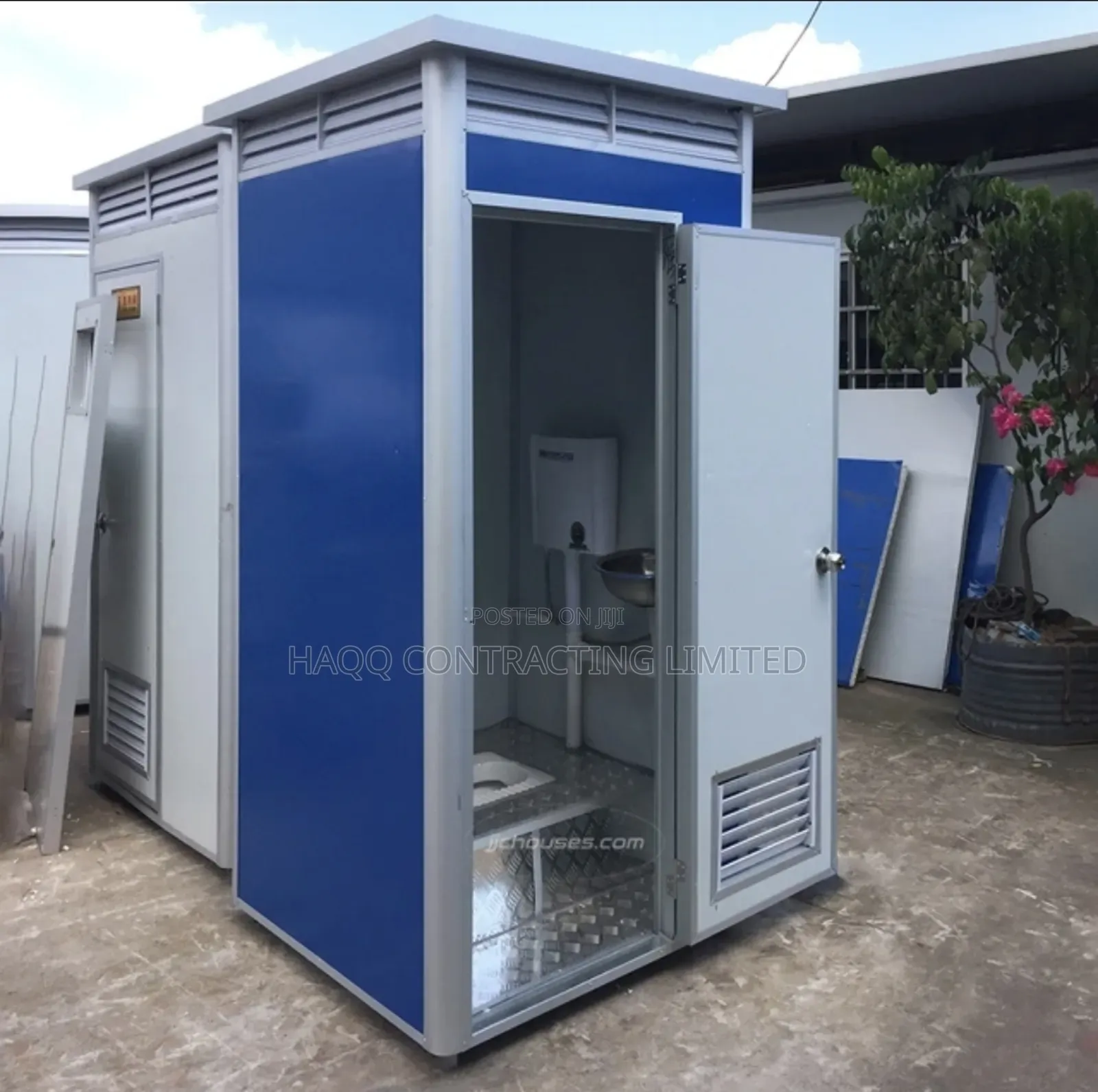 Mobile Toilet Fabrication/ One Flush
