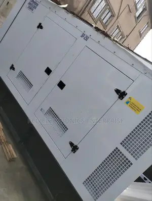 250 KVA Perkins Soundproof Diesel Generator