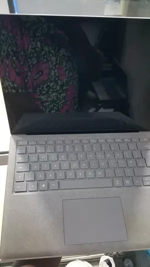 Laptop Microsoft Surface Book 2 16GB Intel Core i7 SSD 512GB