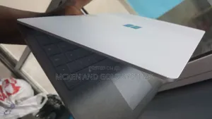 Laptop Microsoft Surface Book 2 16GB Intel Core i7 SSD 512GB