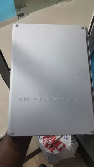 Laptop Microsoft Surface Book 2 16GB Intel Core i7 SSD 512GB