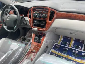 Toyota Highlander 2005 Blue