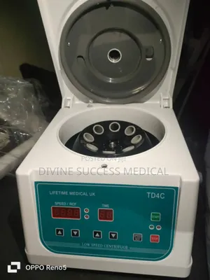Digital Centrifuge 8 Bucket Table Top