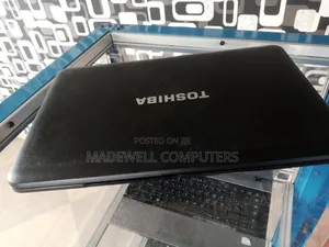 Photo - Laptop Toshiba Satellite C850 4GB Intel Pentium HDD 250GB