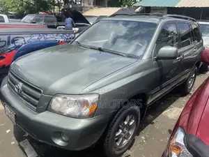 Toyota Highlander 2004 Green