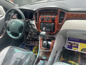 Toyota Highlander 2005 Silver