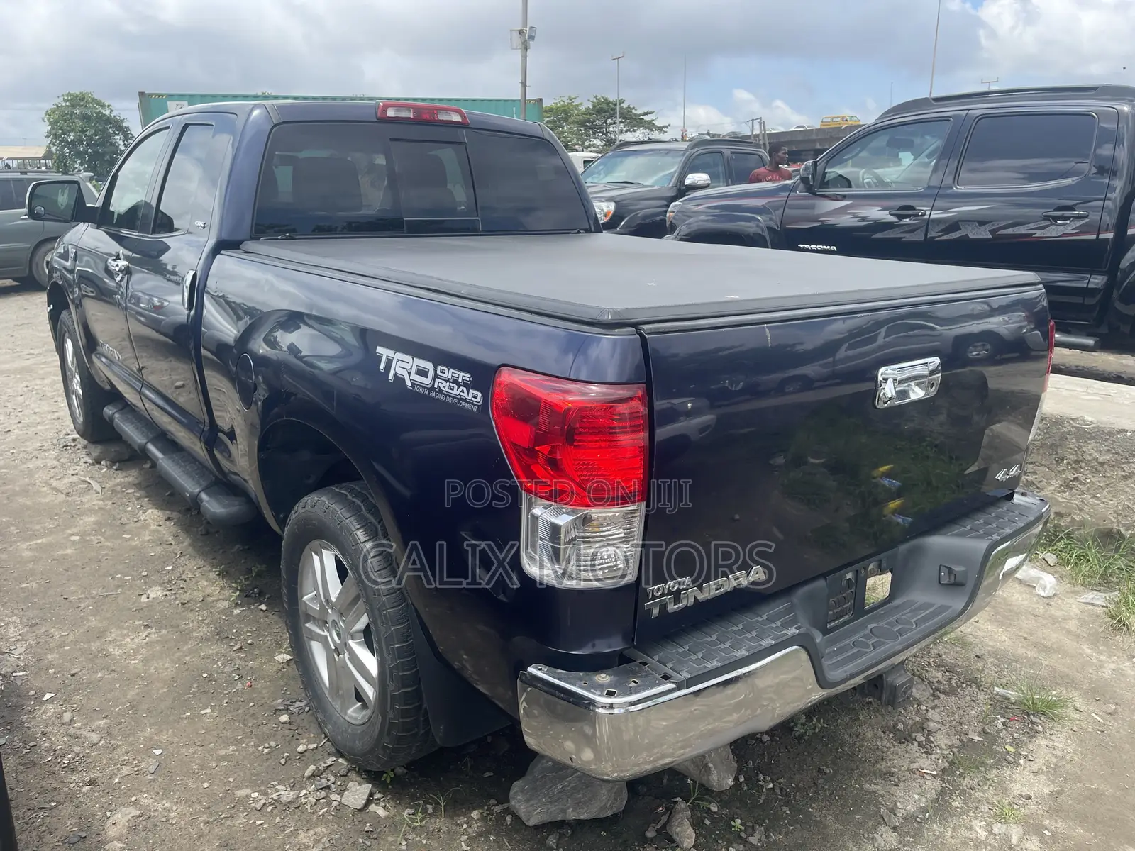 Toyota Tundra 2011 Blue