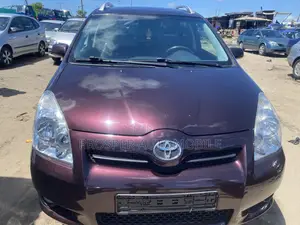 Toyota Verso 2.2 150 hp 2009 Burgundy