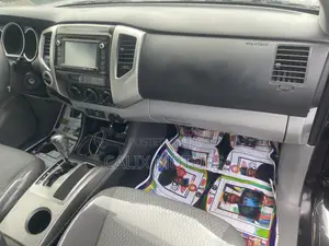 Toyota Tacoma 2015 Black