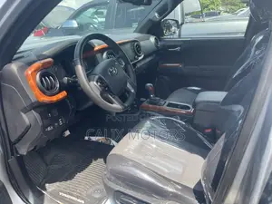 Toyota Tacoma 2019 Silver