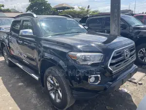 Toyota Tacoma 2018 Black