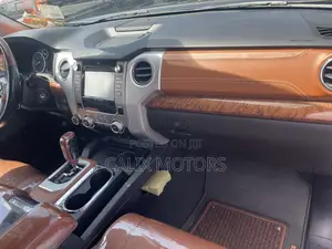 Toyota Tundra 2018 Black