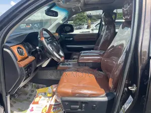 Toyota Tundra 2018 Brown