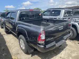 Toyota Tacoma 2010 Gray