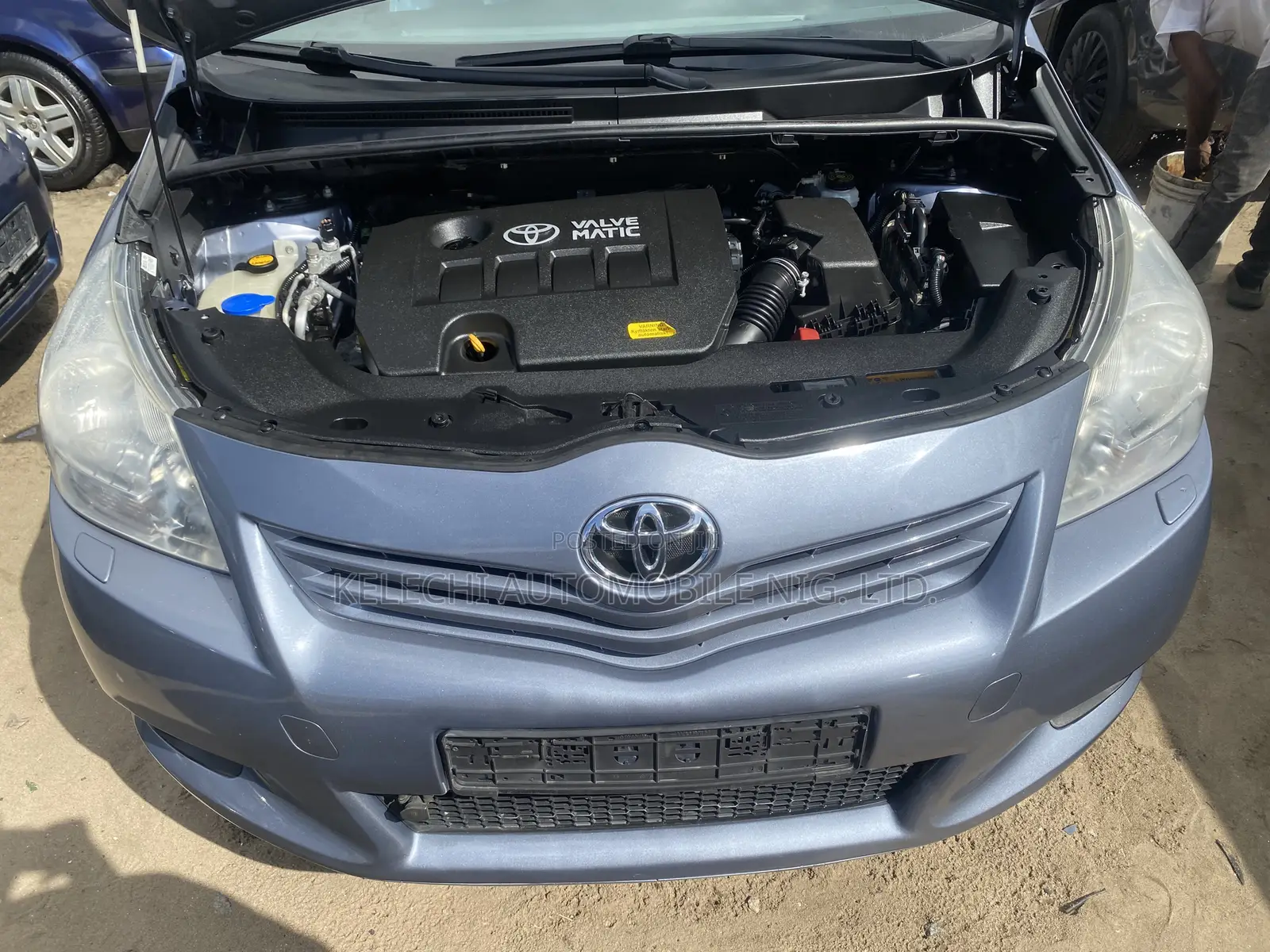 Toyota Verso 1.6 2013 Gray