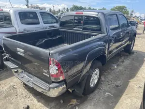 Toyota Tacoma 2011 Gray