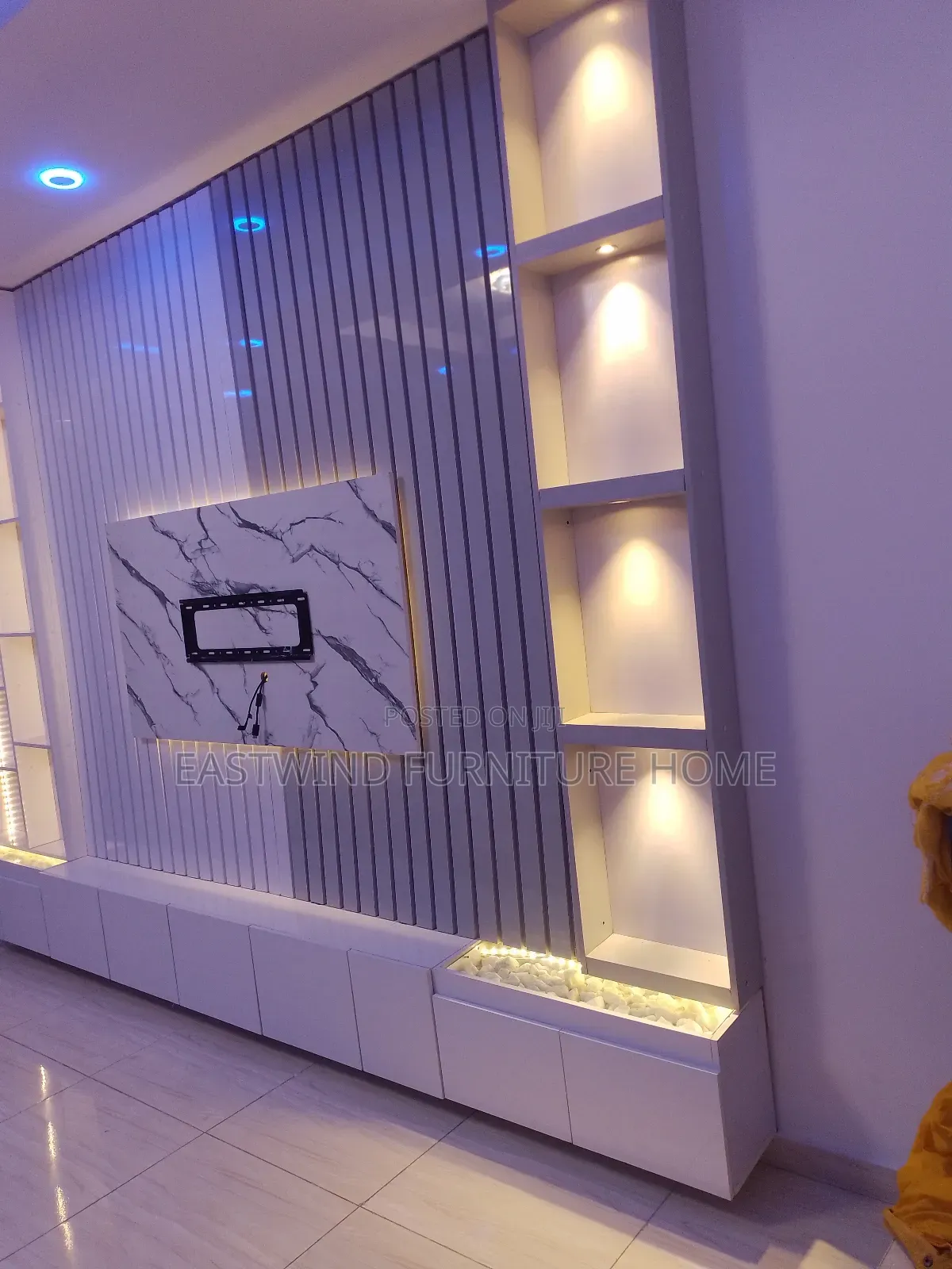Fitted TV Console
