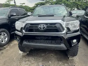 Toyota Tacoma 2015 Black