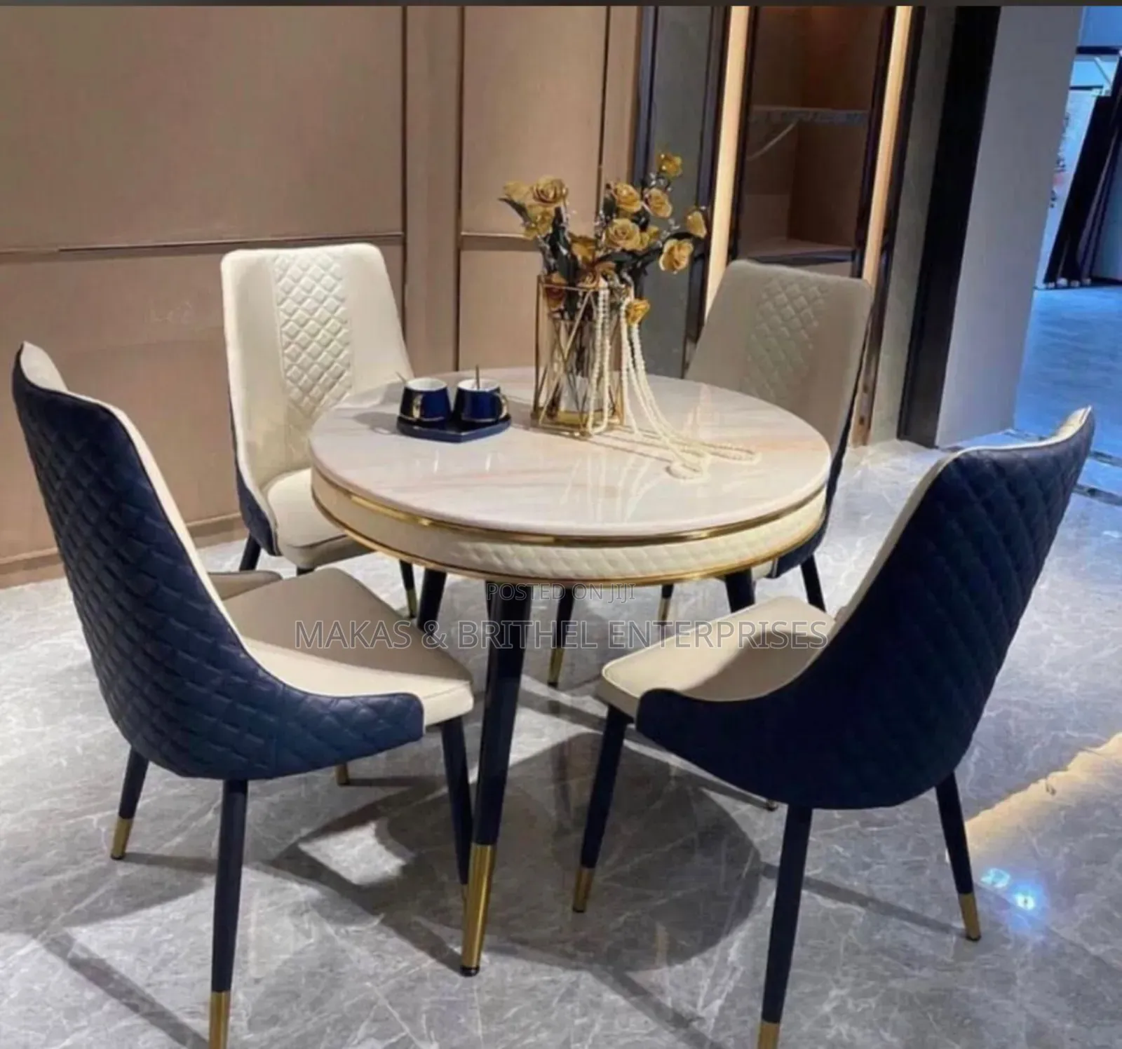 Marble 4seaters