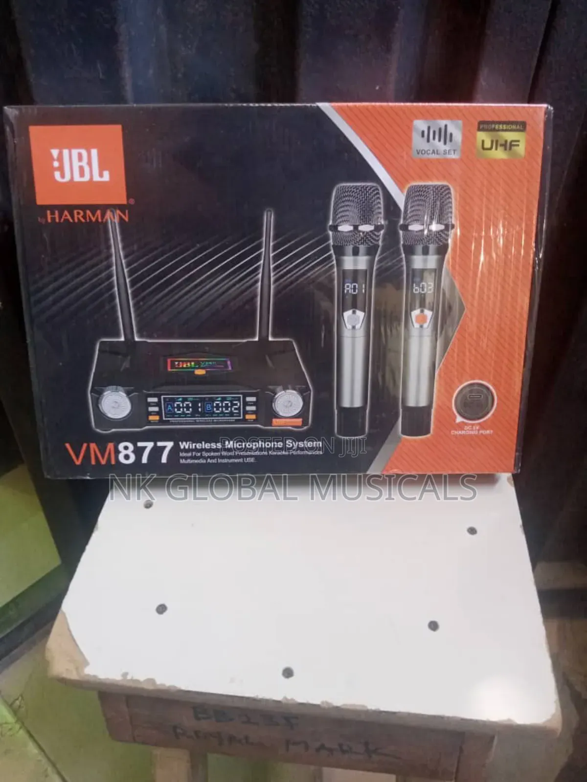 JBL Vm877 Wireless Microphone