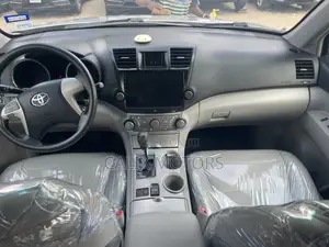 Toyota Highlander 2012 Silver
