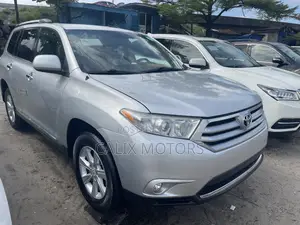 Toyota Highlander 2012 Silver