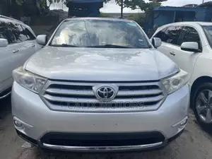 Toyota Highlander 2012 Silver