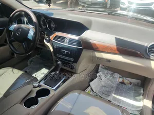 Mercedes-Benz C300 2012 Black