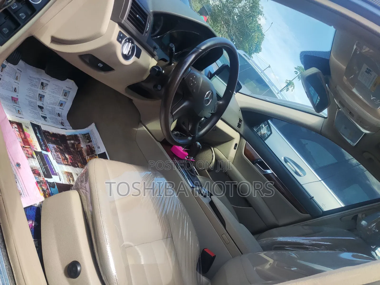 Mercedes-Benz C300 2011 Gray
