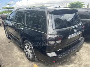 Toyota Sequoia 2015 Black