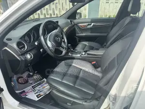Mercedes-Benz C300 2013 Off white
