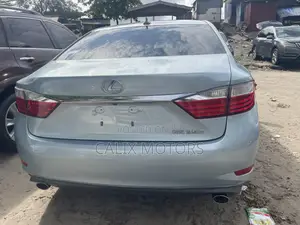Lexus ES 2014 Blue
