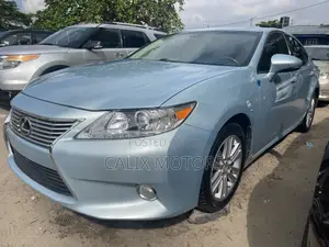 Lexus ES 2014 Blue
