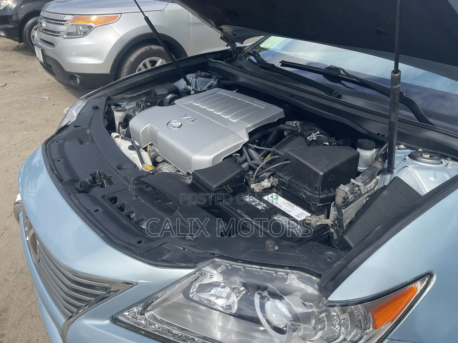 Lexus ES 2014 Blue