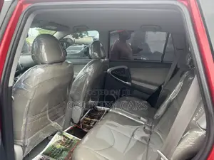 Toyota RAV4 2.4 2008 Red