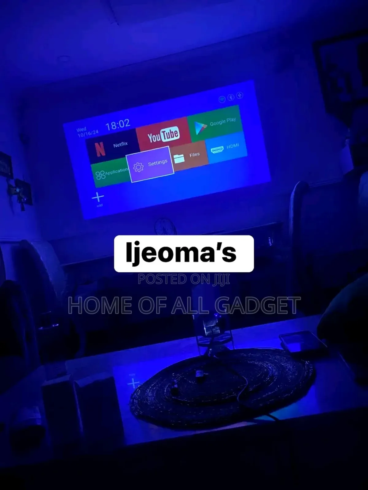 Smart Android Projector Video. Capable of Netflix.