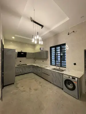 5bdrm Duplex in Lekki for sale