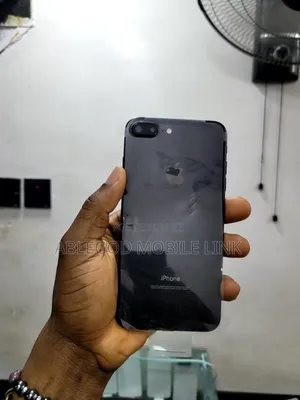 Apple iPhone 7 Plus 32 GB Black