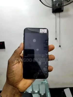 Apple iPhone 7 Plus 32 GB Black