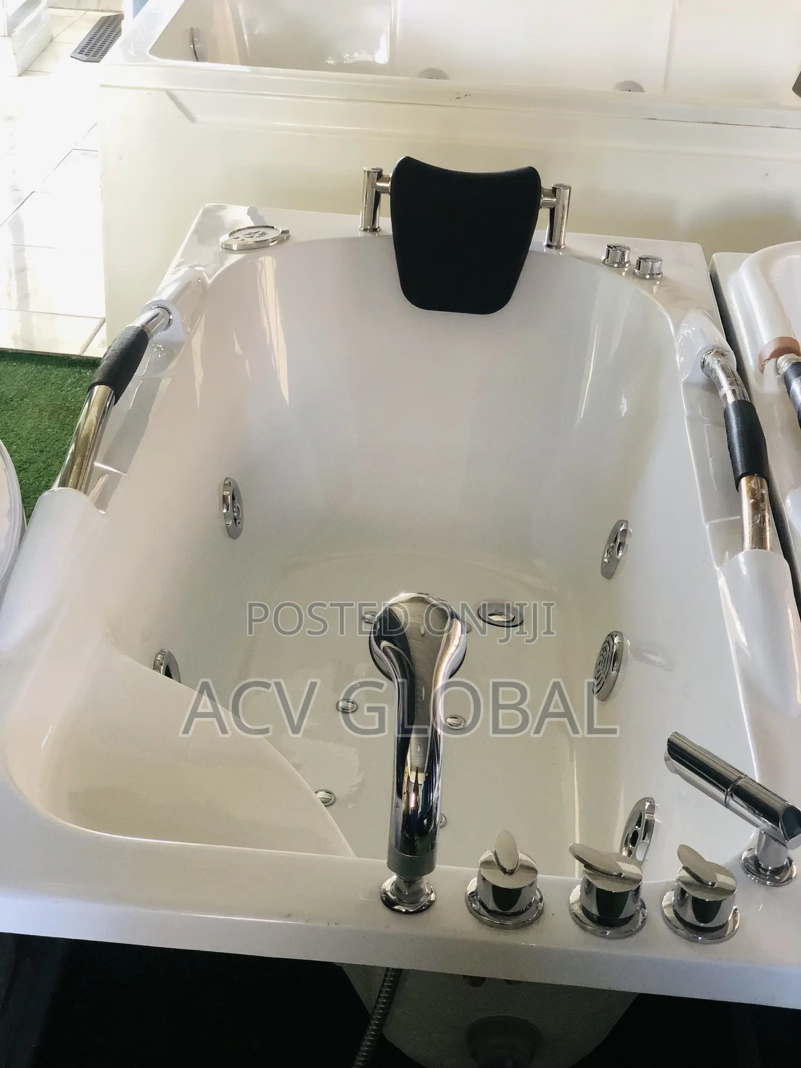 Single Bath Jacuzzi