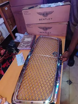 Bentley Bentyaga Front Grille