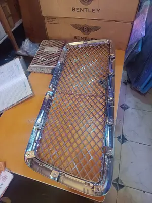 Bentley Bentyaga Front Grille