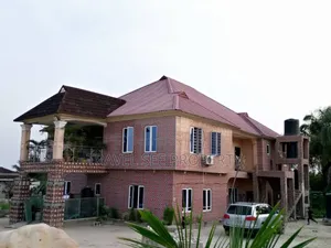 Furnished 9bdrm Duplex in Aroromi Ibeju Lekk  for rent